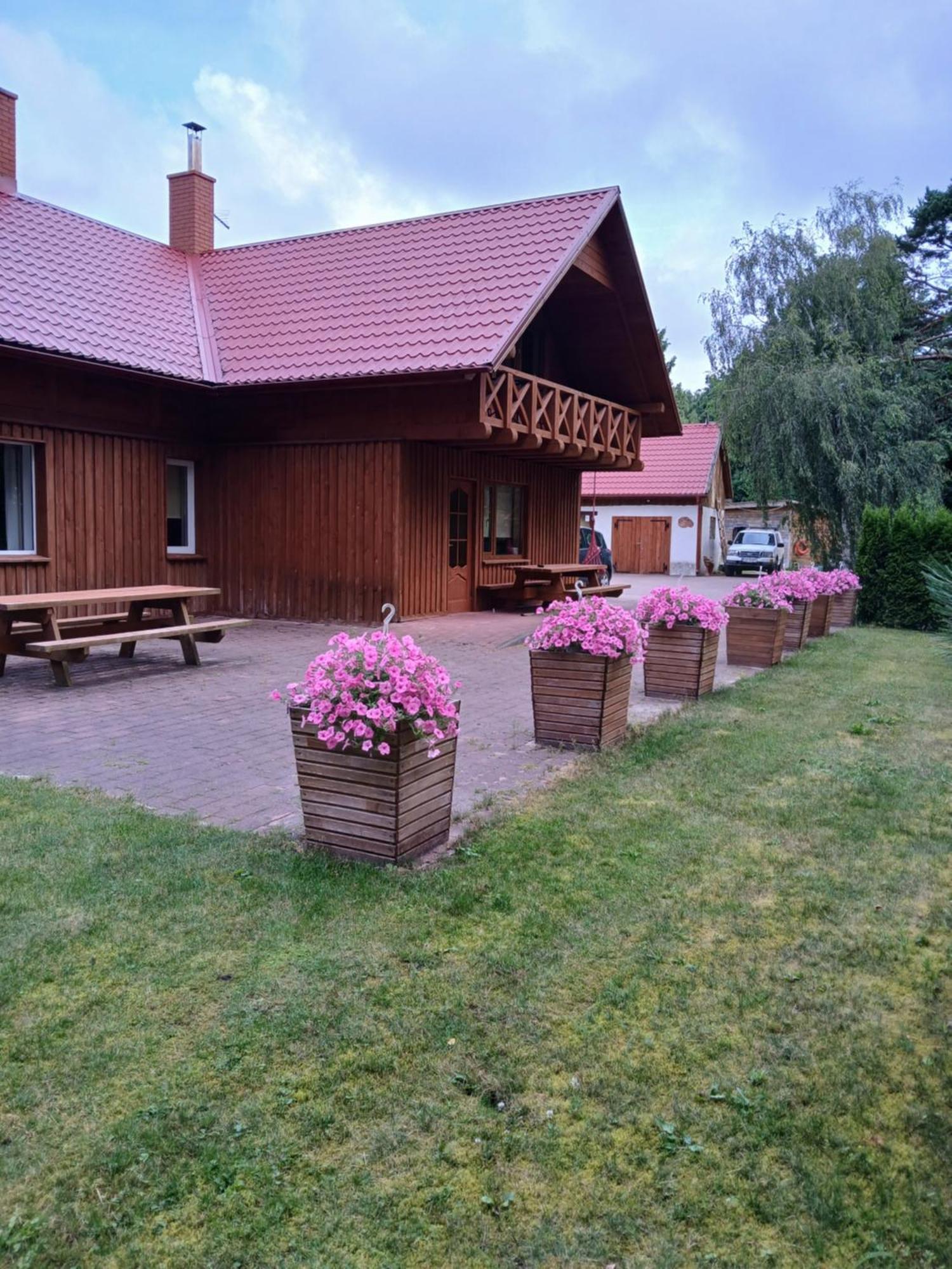 Guest House Vilcini Bernāti Esterno foto